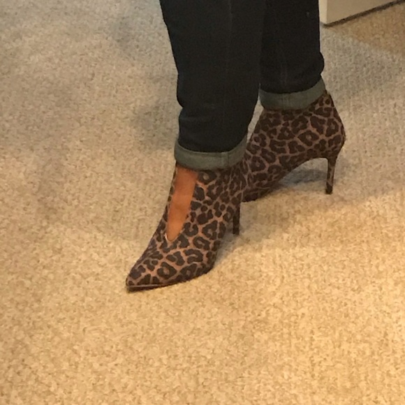 Meet your Posher, Jen - Picture 1 of 1